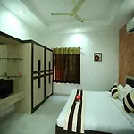 Oyo 2282 Apartment Velachery