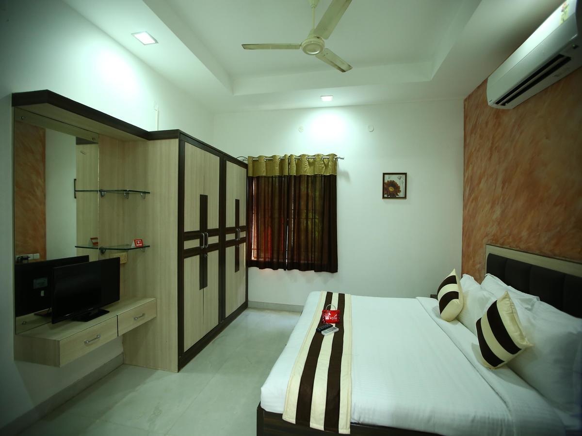 Oyo 2282 Velachery Hotel Chennai