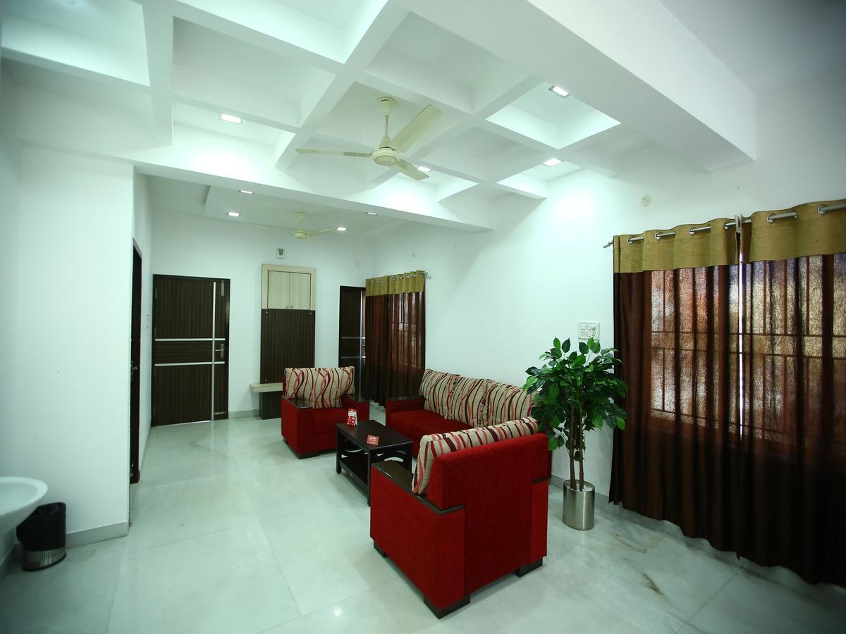 Hotel Oyo 2282 Velachery Chennai
