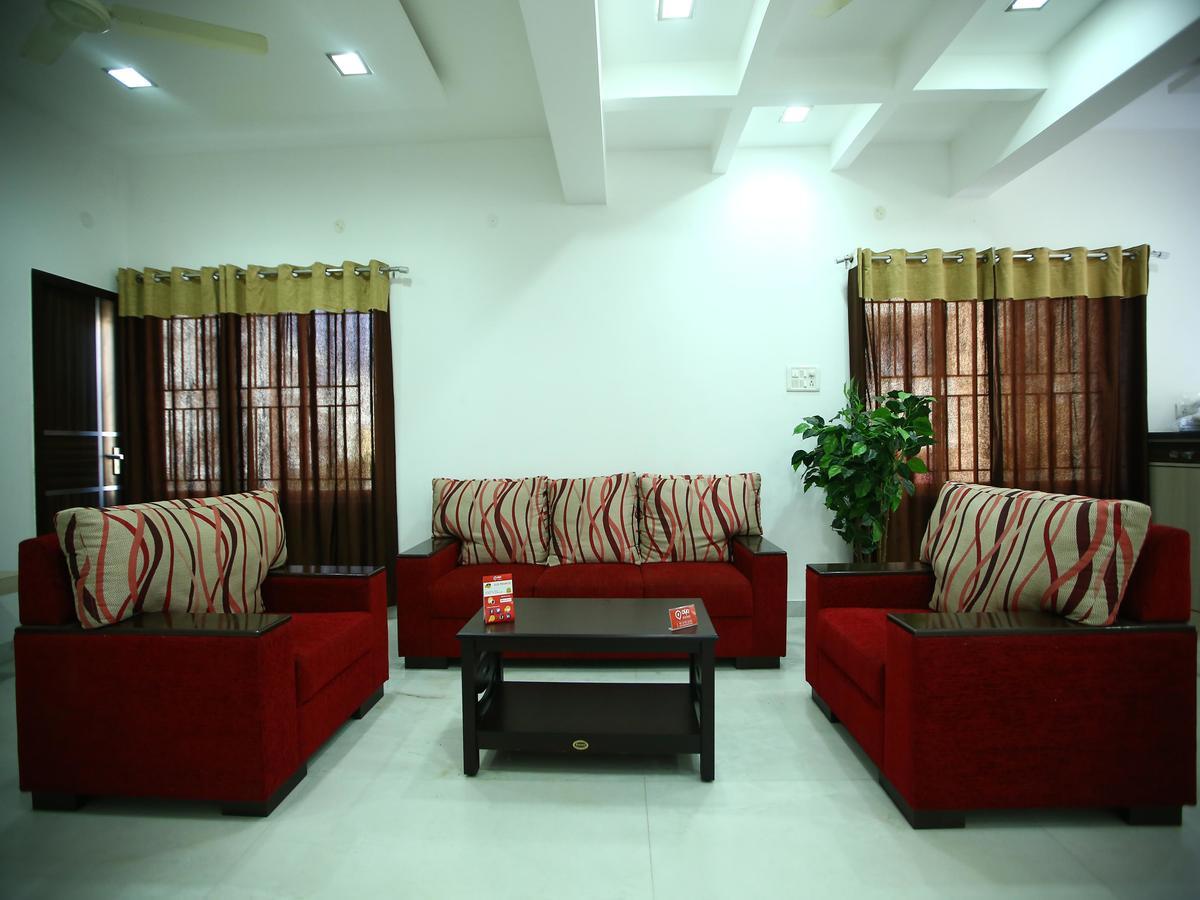 Hotel Oyo 2282 Velachery Chennai